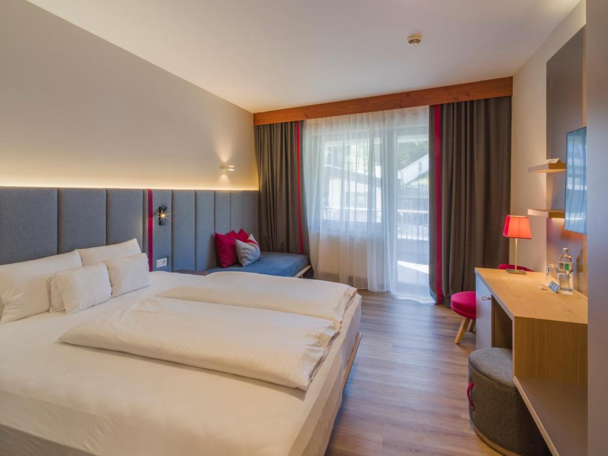 Falkensteiner Family Hotel Sonnenalpe Зонненальпе-Насфельд Номер фото