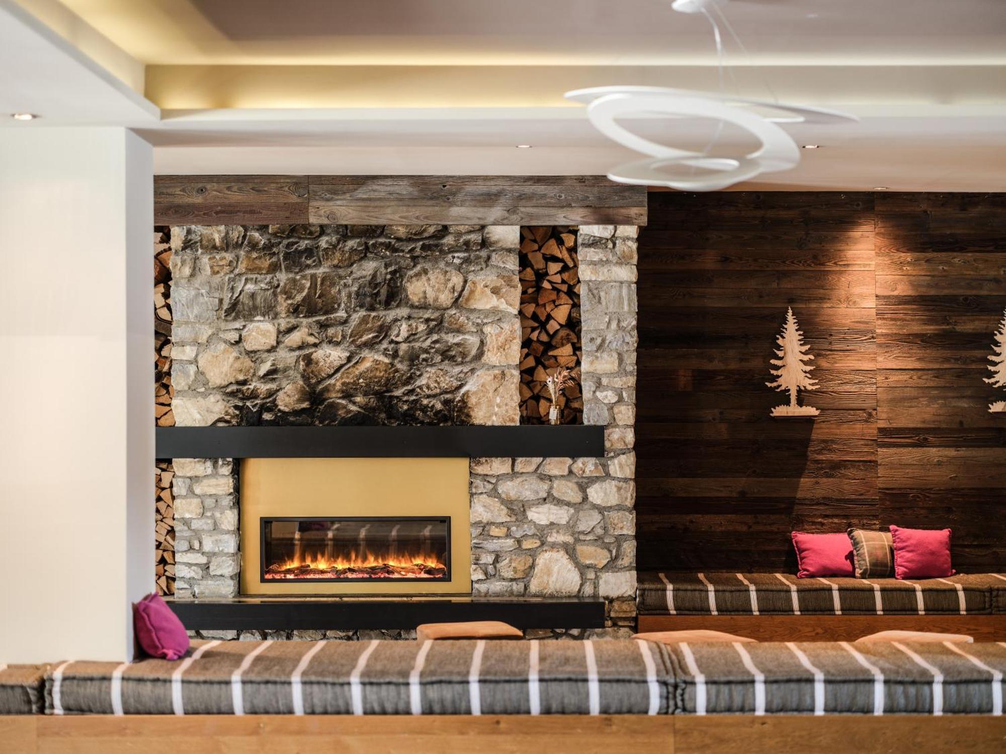 Falkensteiner Family Hotel Sonnenalpe Зонненальпе-Насфельд Экстерьер фото