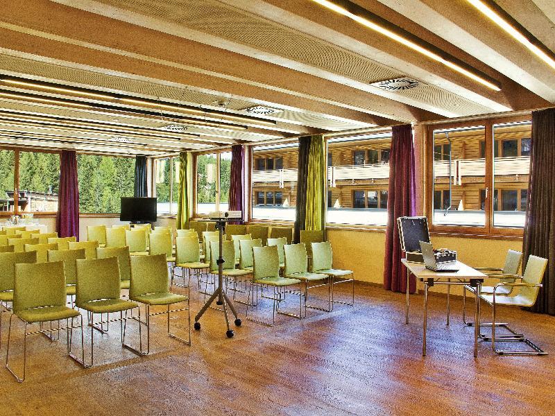 Falkensteiner Family Hotel Sonnenalpe Зонненальпе-Насфельд Экстерьер фото