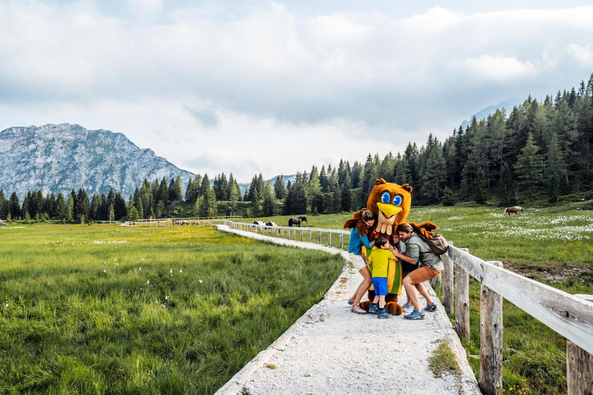 Falkensteiner Family Hotel Sonnenalpe Зонненальпе-Насфельд Экстерьер фото