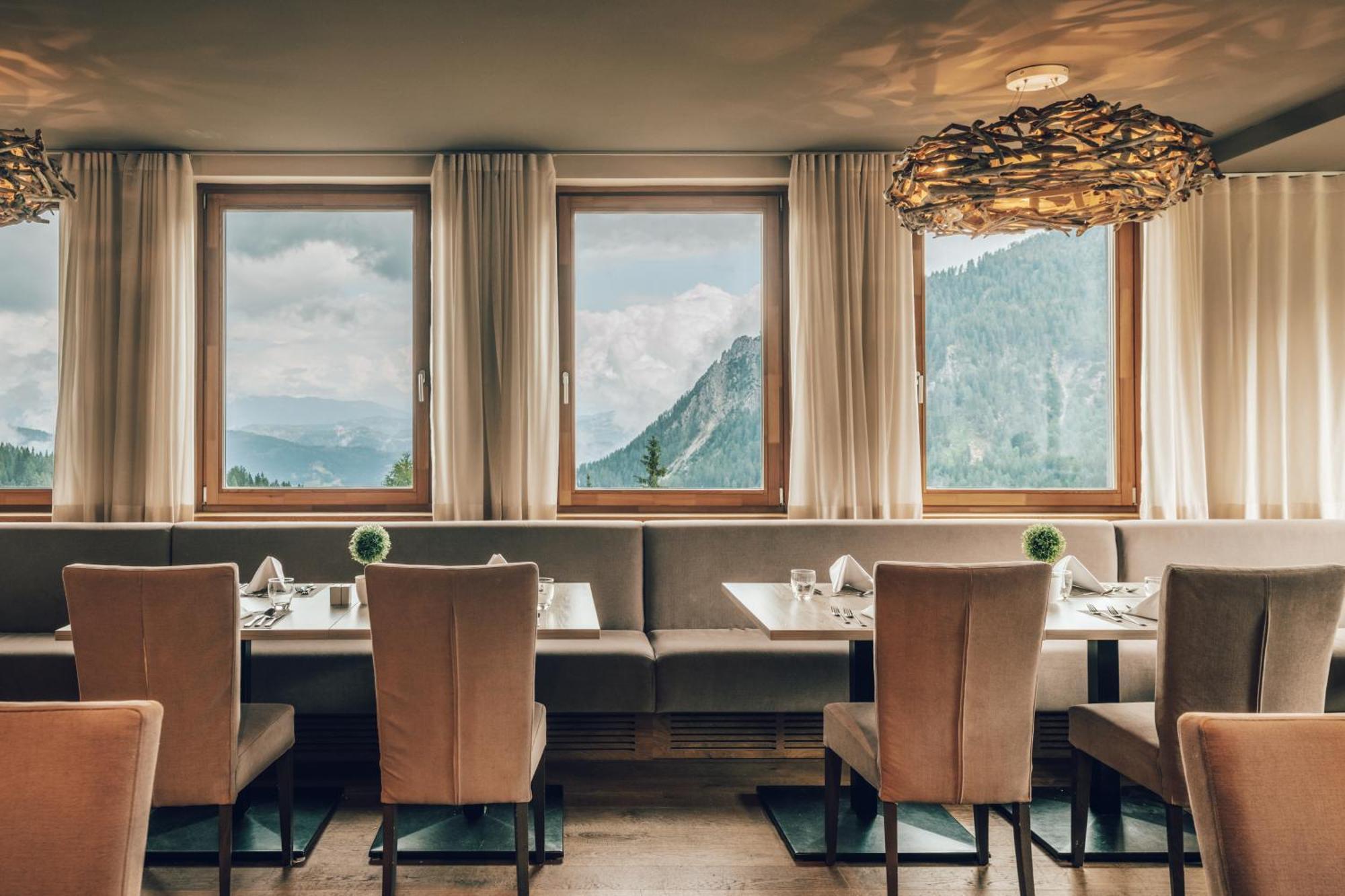 Falkensteiner Family Hotel Sonnenalpe Зонненальпе-Насфельд Экстерьер фото