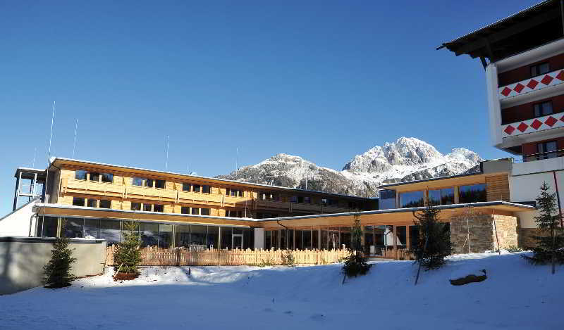 Falkensteiner Family Hotel Sonnenalpe Зонненальпе-Насфельд Экстерьер фото